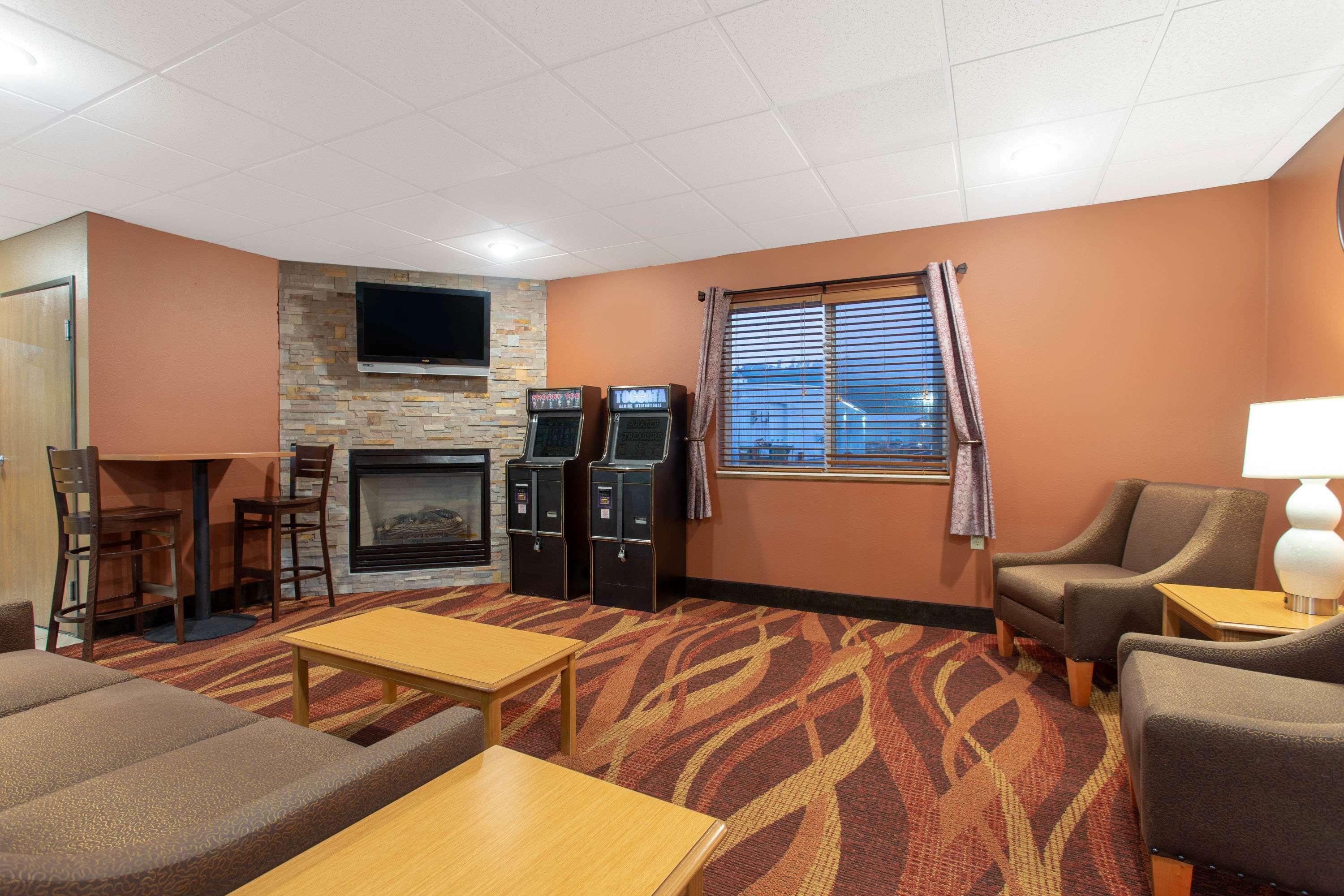 Americinn By Wyndham Boscobel Esterno foto